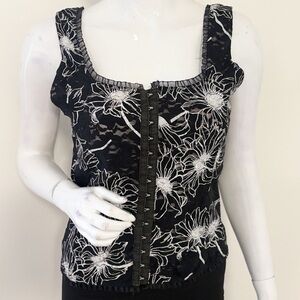 Vintage Y2K Daytrip Black & White Floral Lace Hook & Eye Front Corset Style Top